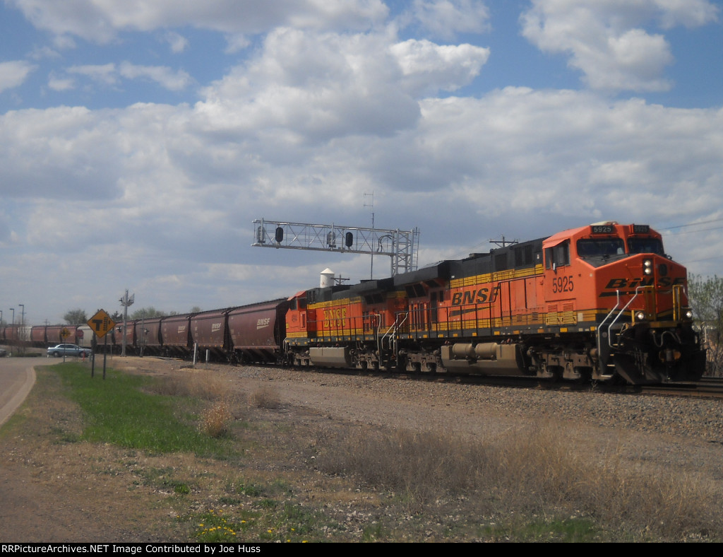 BNSF 5925 East